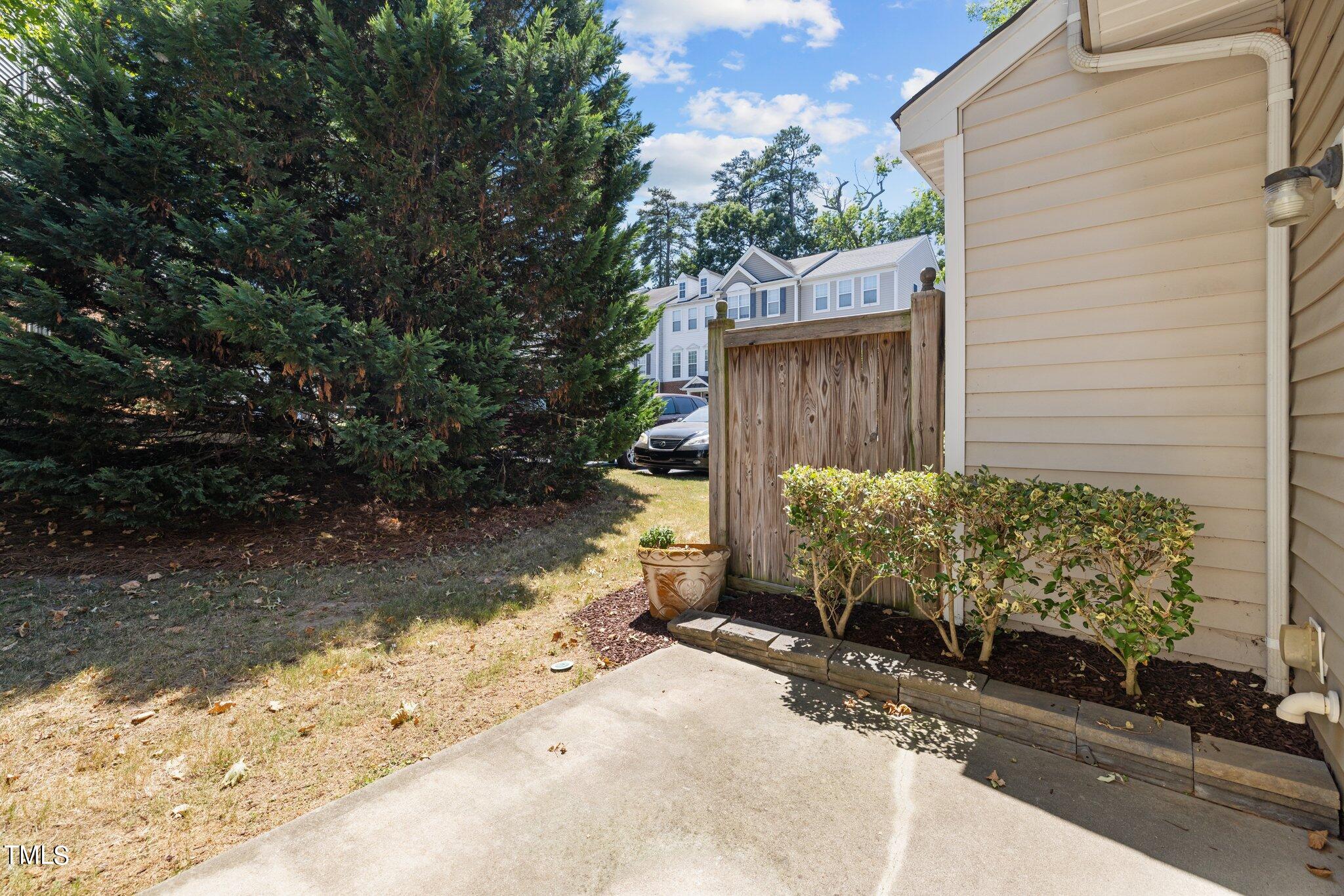 1704 Sorrell Brook Way Raleigh, NC 27609 - Photo 30 of 33 34-web-or-mls-5Z8A3589