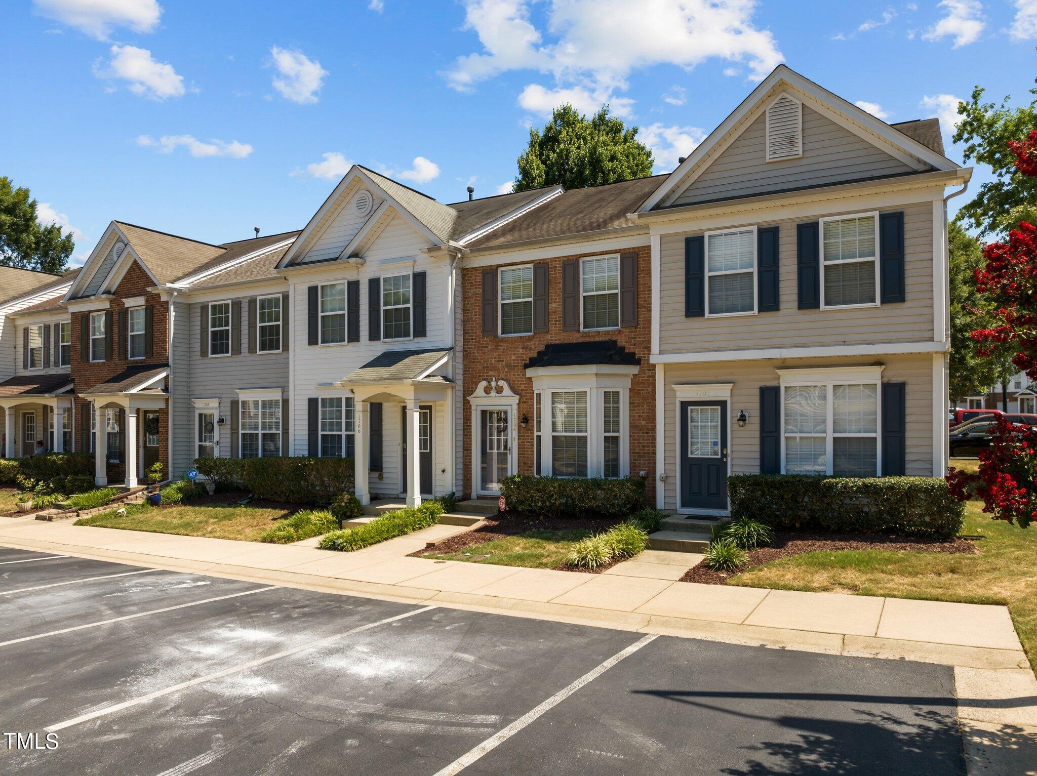 1704 Sorrell Brook Way Raleigh, NC 27609 - Photo 5 of 33 26-web-or-mls-DJI_0852