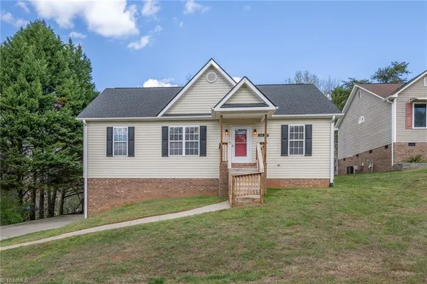 $289,000 | 3627 Signet Drive, Winston-Salem, NC 27101