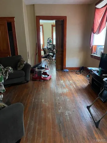 $300,000 | 3240 Gravois Avenue, St. Louis, MO 63118