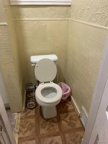 $300,000 | 3240 Gravois Avenue, St. Louis, MO 63118