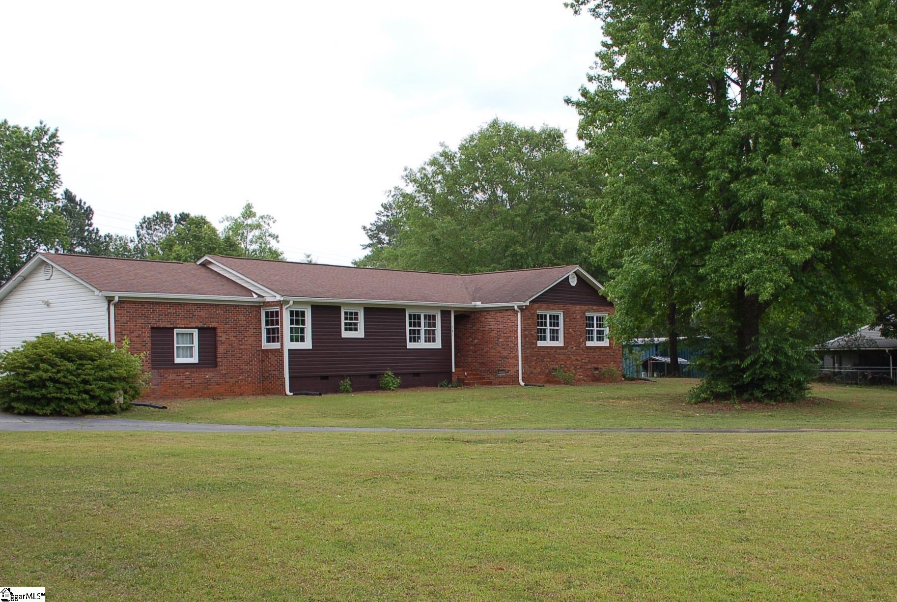 381 North Freeman Road Liberty, SC 29657 - Photo 1 of 32