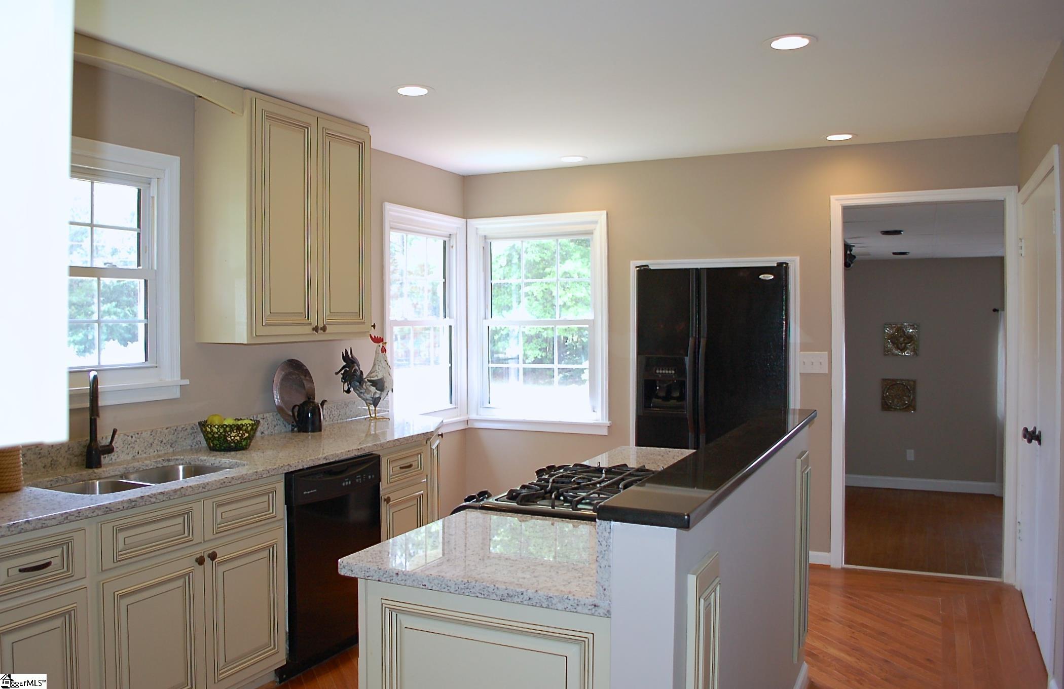 381 North Freeman Road Liberty, SC 29657 - Photo 15 of 32