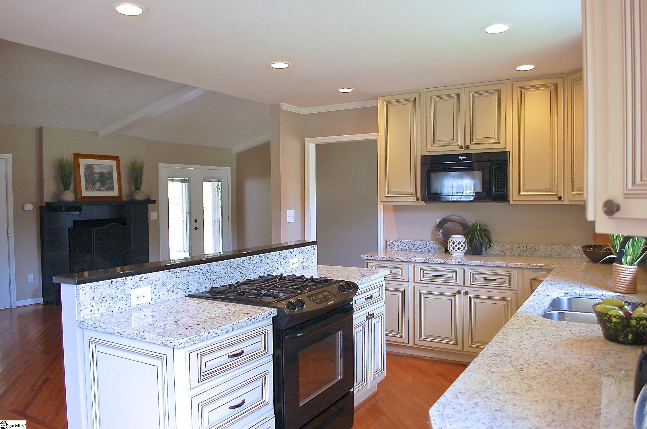381 North Freeman Road Liberty, SC 29657 - Photo 10 of 32