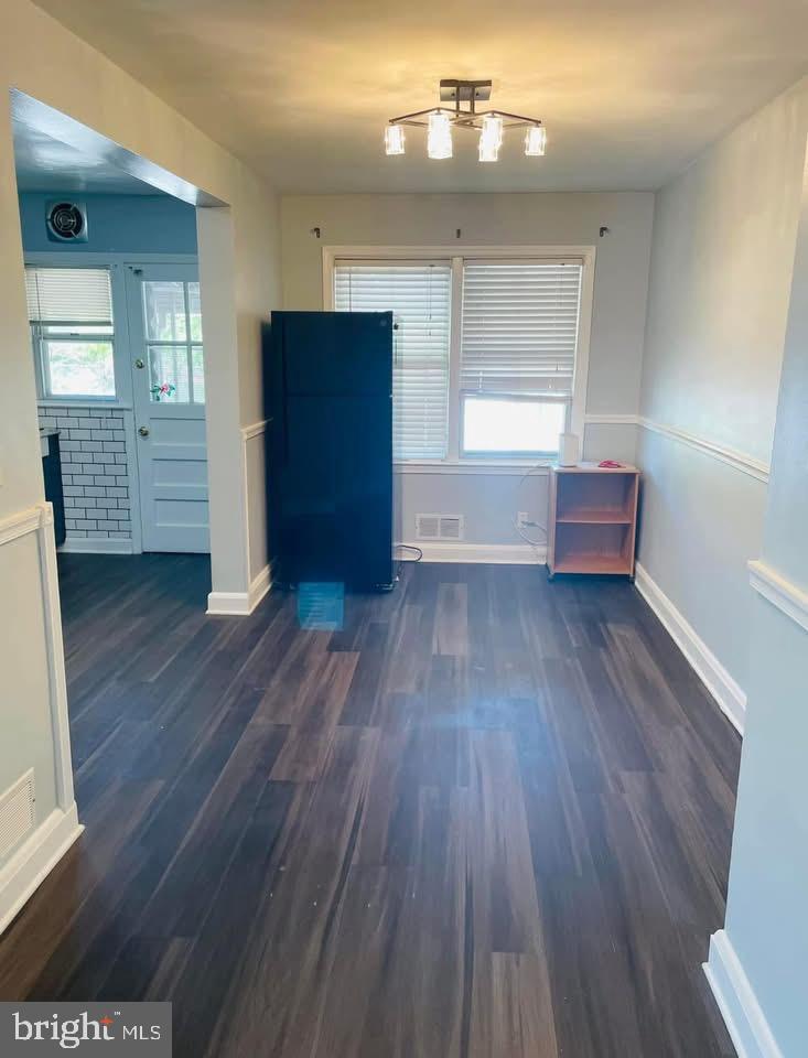 2237 Firethorn Road Baltimore, MD 21220 - Photo 2 of 16