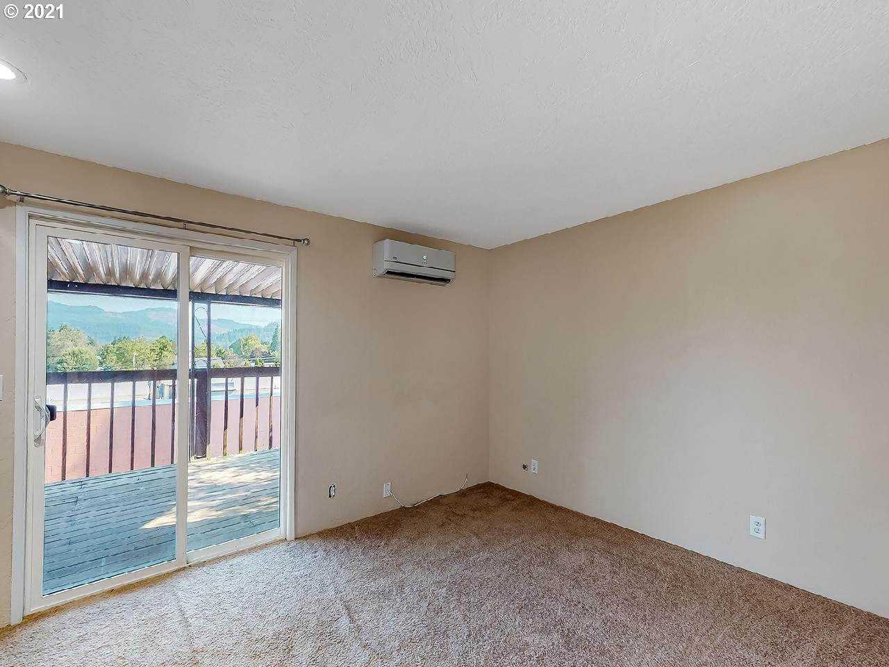 7088 Aster Street Springfield, OR 97478 - Photo 10 of 23 Gallery Image 10