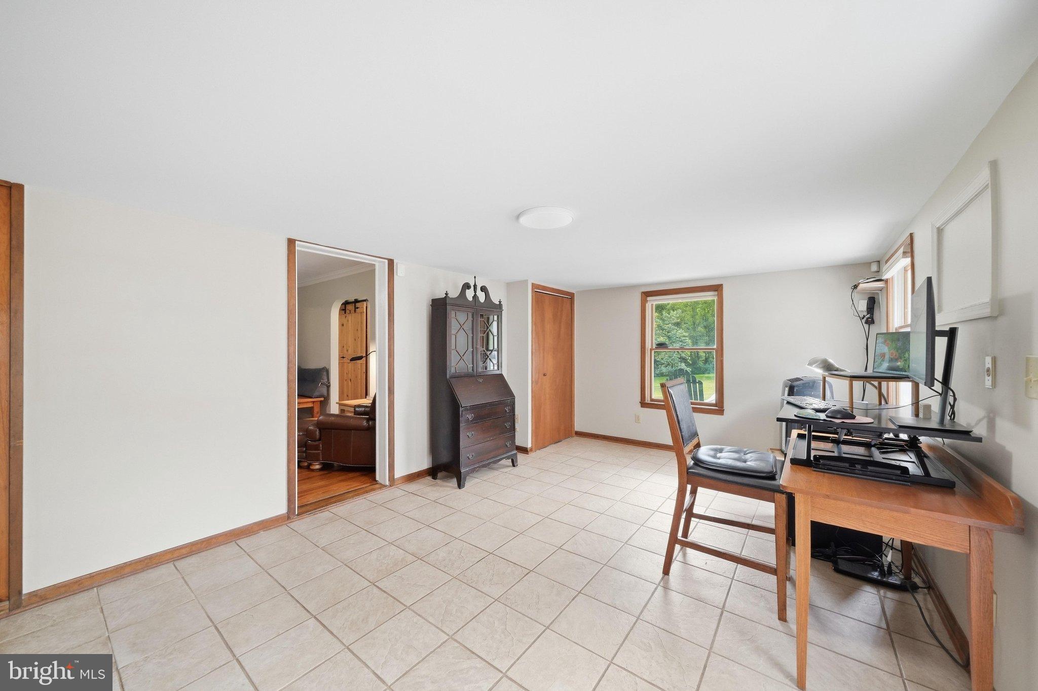 8613 Ramsburg Road Thurmont, MD 21788 - Photo 27 of 82 Family Room