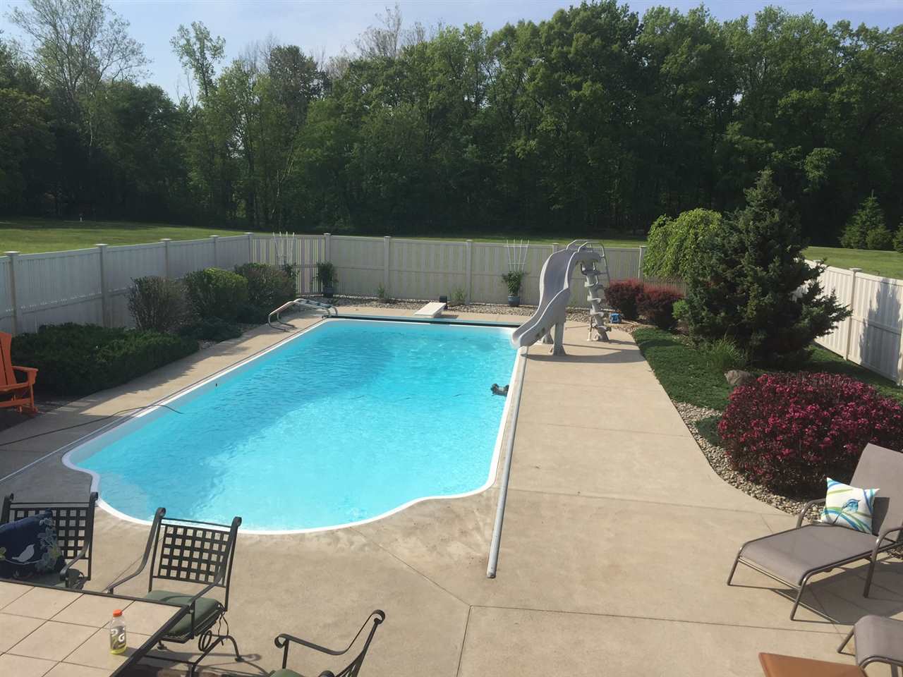 2151 North Fox Farm Road Warsaw, IN 46580 - Photo 11 of 32 Gallery Image 11