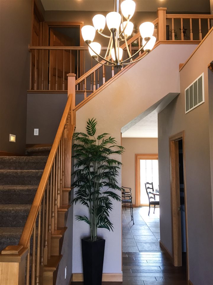 2151 North Fox Farm Road Warsaw, IN 46580 - Photo 16 of 32 Gallery Image 16