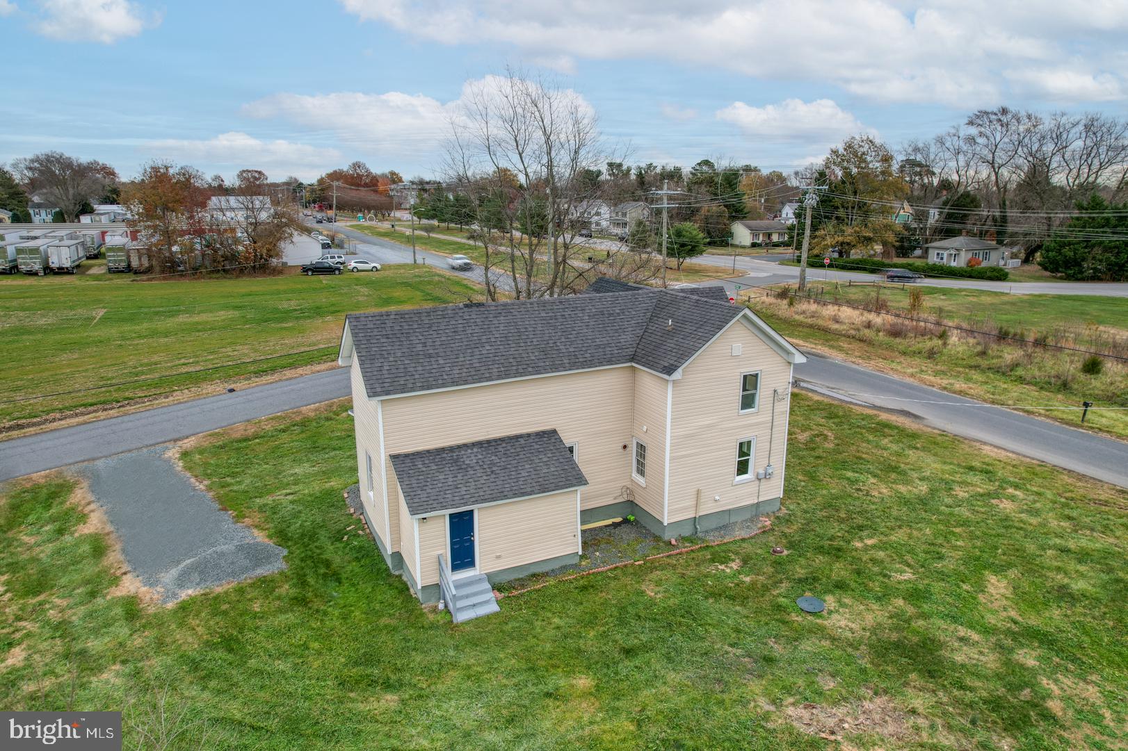 303 West Belle Street Ridgely, MD 21660 - Photo 5 of 42 Nice backyard