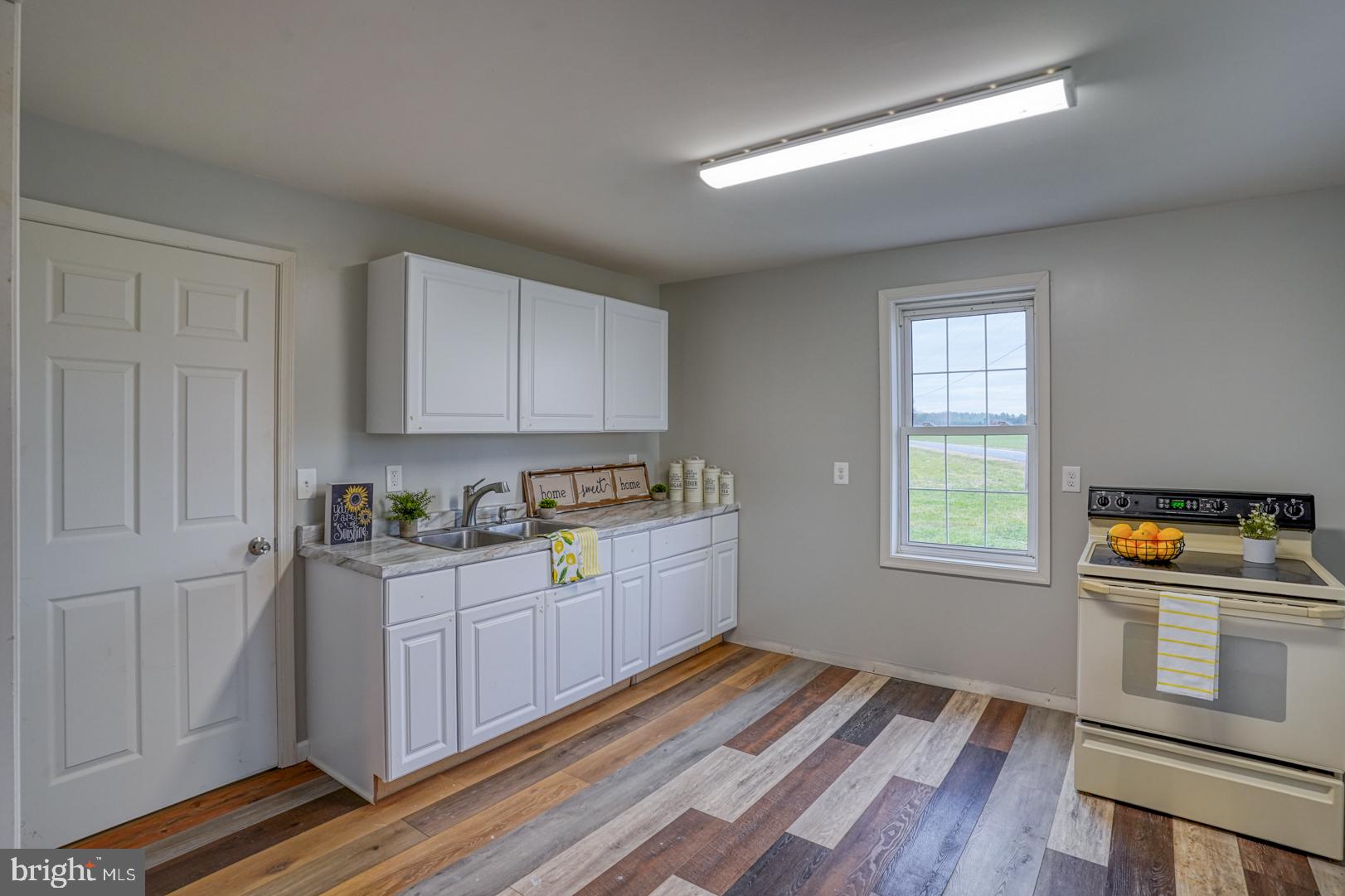 303 West Belle Street Ridgely, MD 21660 - Photo 8 of 42 New Flooring