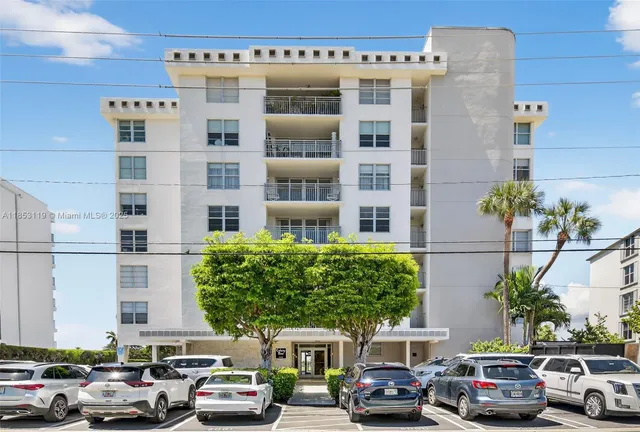 $1,175,000 | 9250 West Bay Harbor Drive, Unit 5A, Bay Harbor Islands, FL 33154