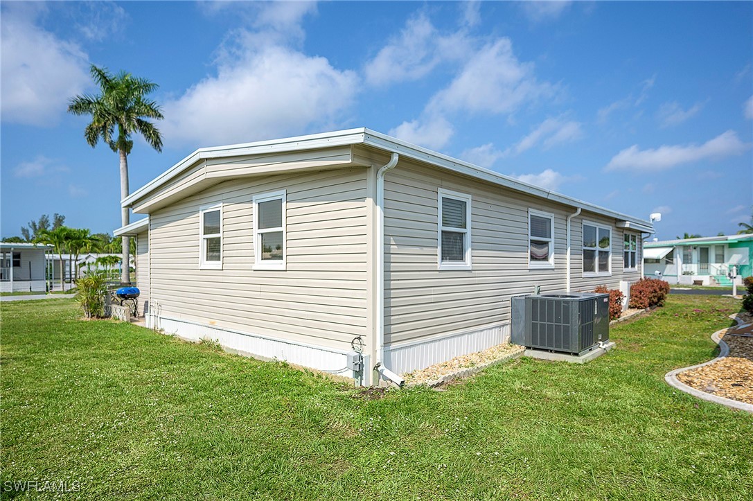 340 Mattie Avenue Fort Myers, FL 33908 - Photo 39 of 41
