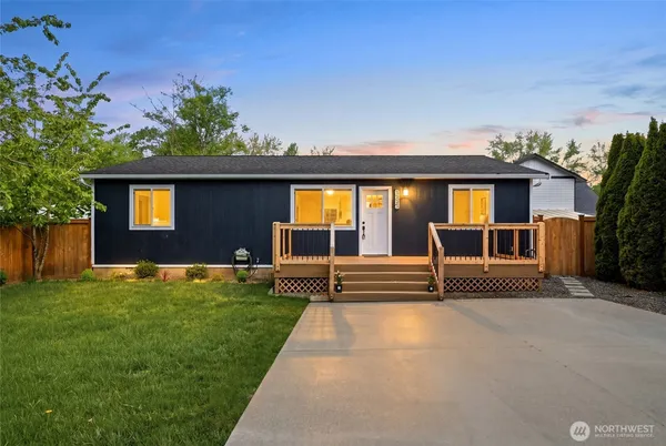 $629,000 | 3523 Bennett Drive, Bellingham, WA 98225