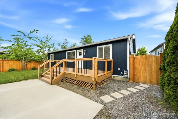$629,000 | 3523 Bennett Drive, Bellingham, WA 98225