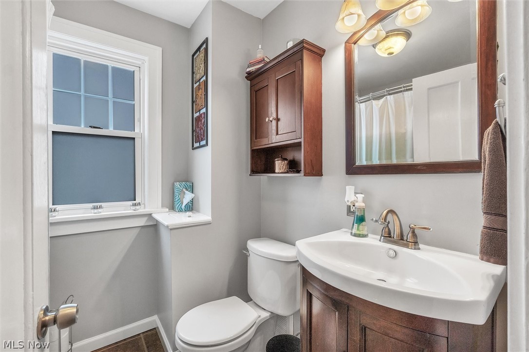 3509 Tullamore Road Cleveland, OH 44118 - Photo 15 of 33 Gallery Image 15
