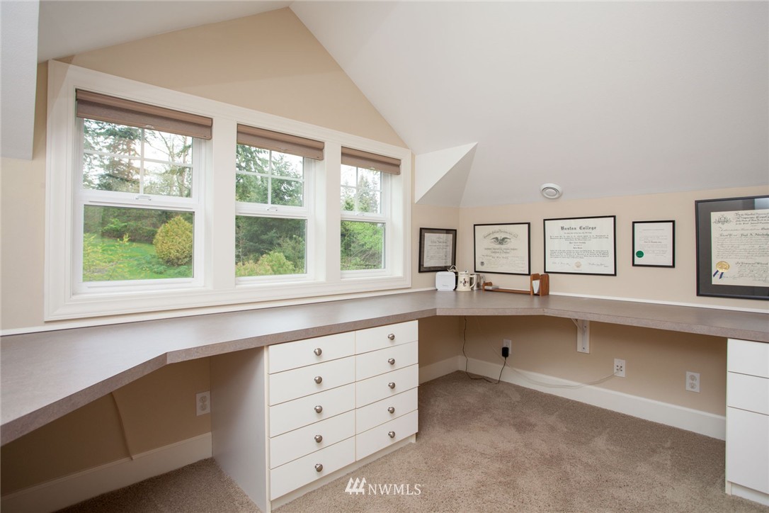7085 Humphrey Road Clinton, WA 98236 - Photo 22 of 25 Gallery Image 22