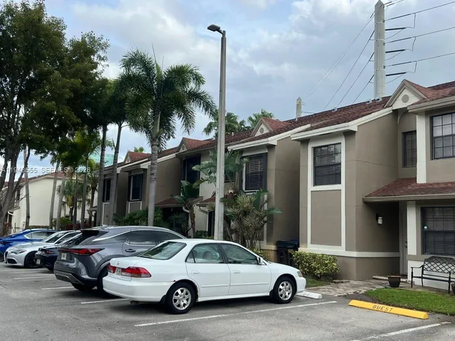 $2,800 | 252 City View Drive, Unit 252, Fort Lauderdale, FL 33311