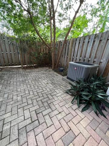 $2,800 | 252 City View Drive, Unit 252, Fort Lauderdale, FL 33311