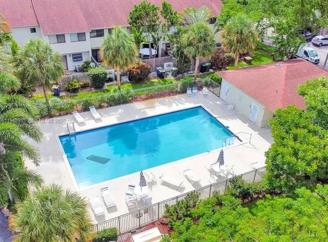 $2,800 | 252 City View Drive, Unit 252, Fort Lauderdale, FL 33311