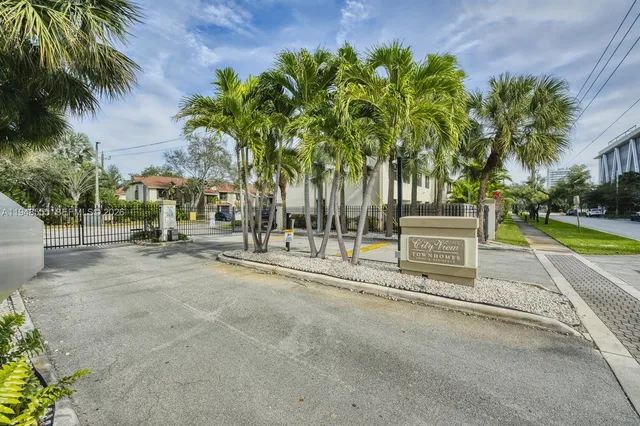 $2,800 | 252 City View Drive, Unit 252, Fort Lauderdale, FL 33311