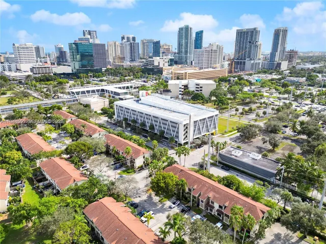 $2,800 | 252 City View Drive, Unit 252, Fort Lauderdale, FL 33311