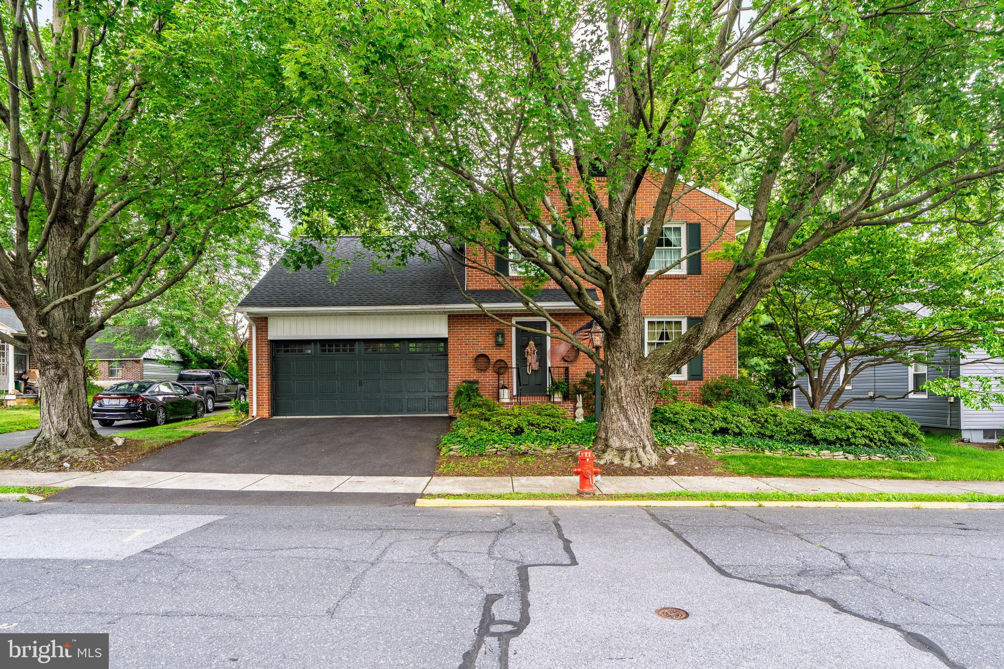 263 Noble Street Lititz, PA 17543 - Photo 1 of 44