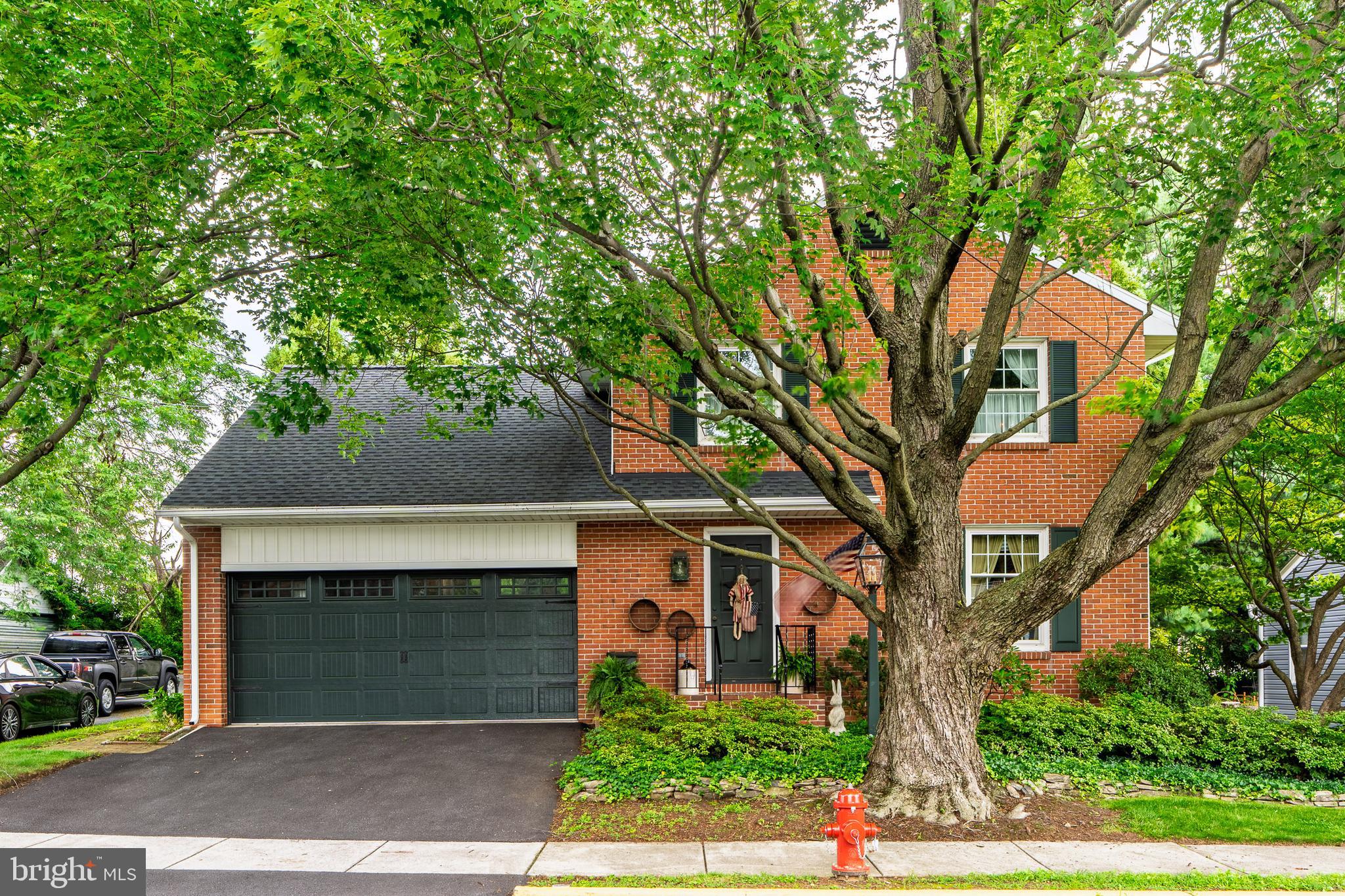 263 Noble Street Lititz, PA 17543 - Photo 2 of 44