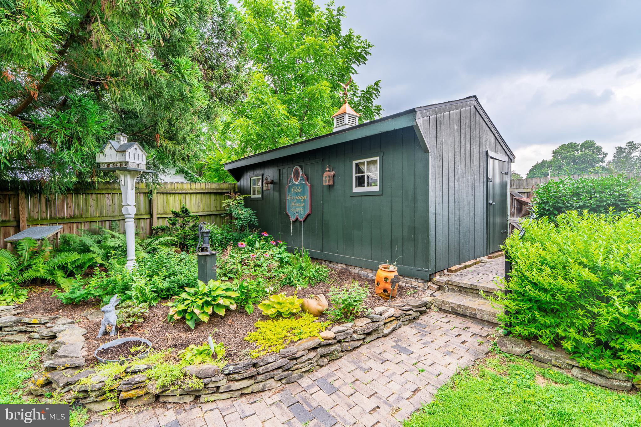 263 Noble Street Lititz, PA 17543 - Photo 7 of 44