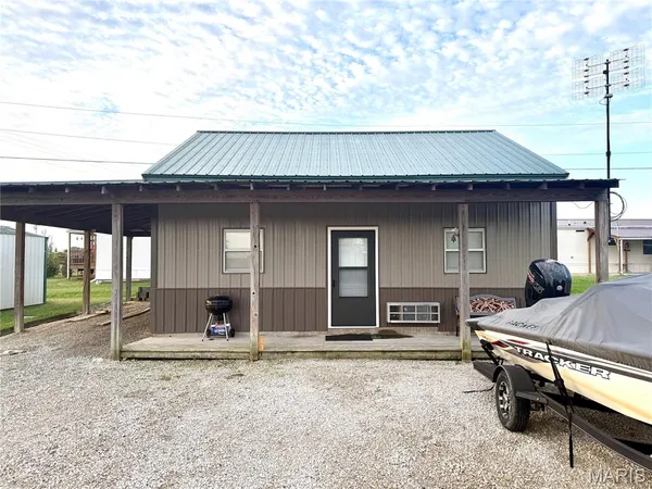 $144,500 | 41961 Pleasant Cove Place, Perry, MO 63462