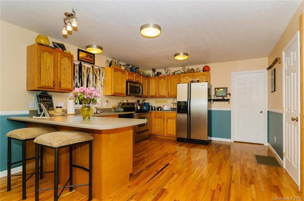 358 Blackberry Ridge Road Burnsville, NC 28714 - Photo 12 of 24 Gallery Image 12