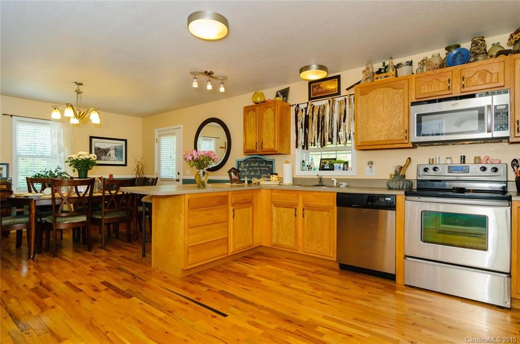 358 Blackberry Ridge Road Burnsville, NC 28714 - Photo 13 of 24 Gallery Image 13