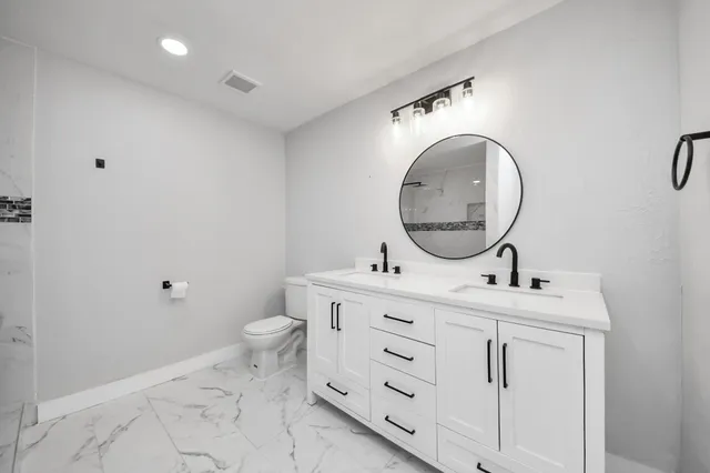 $1,700 | 503 Schilling Avenue, Baytown, TX 77520