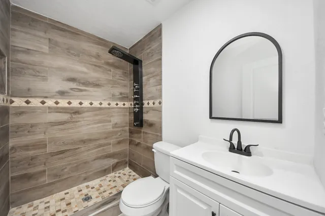 $1,700 | 503 Schilling Avenue, Baytown, TX 77520