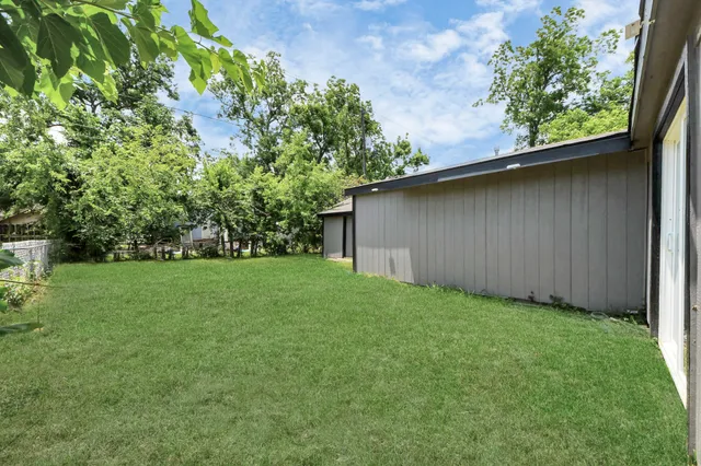 $1,700 | 503 Schilling Avenue, Baytown, TX 77520