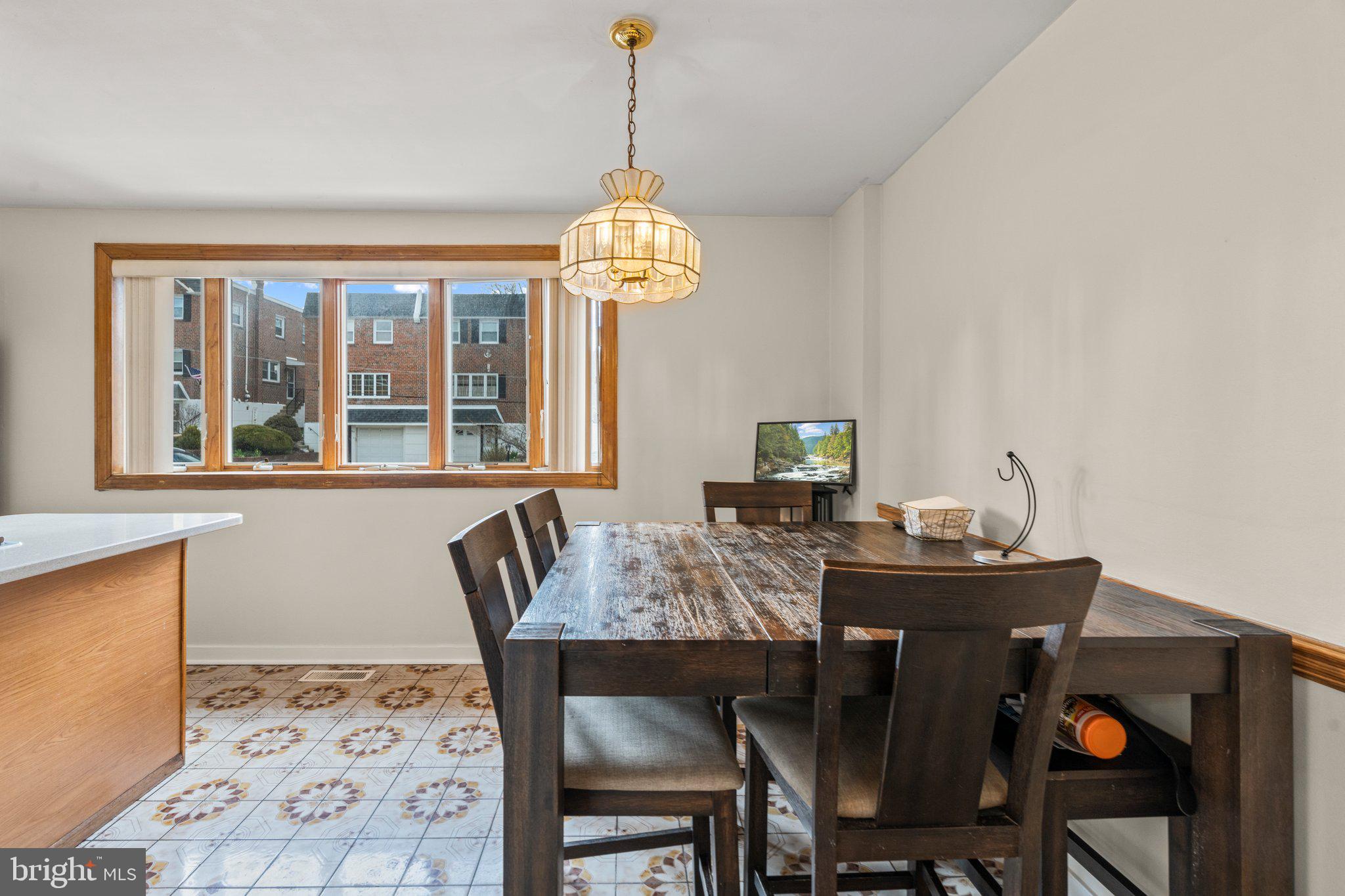 7300 Hill Road Philadelphia, PA 19128 - Photo 8 of 31 Eat In Kitchen