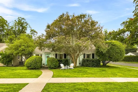 $699,000 | 6000 Revere Place, Dallas, TX 75206
