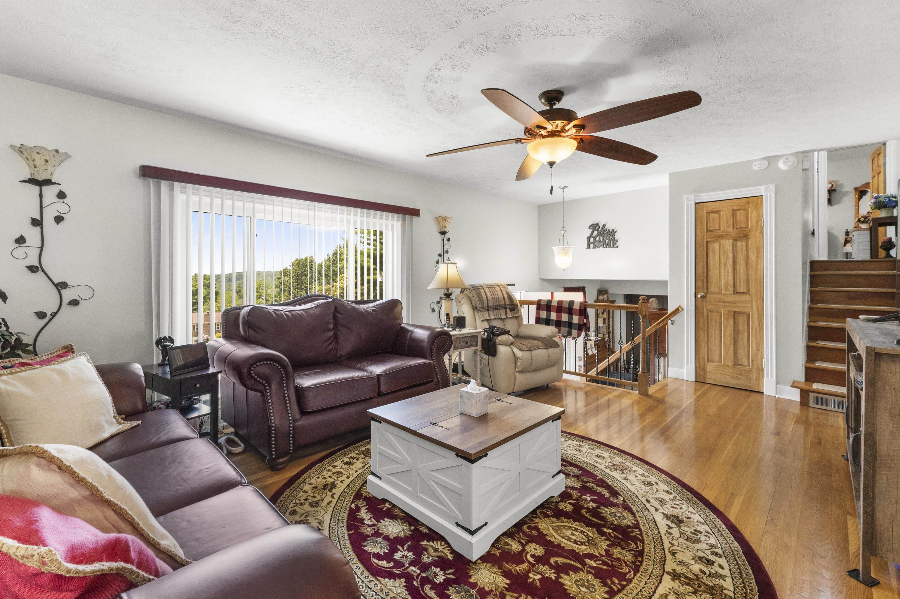 5914 Bybee Road Ashland, KY 41102 - Photo 2 of 23