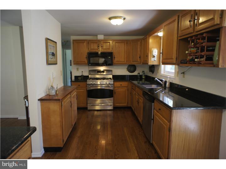 89 Conrad Road Barto, PA 19504 - Photo 3 of 25 Kitchen