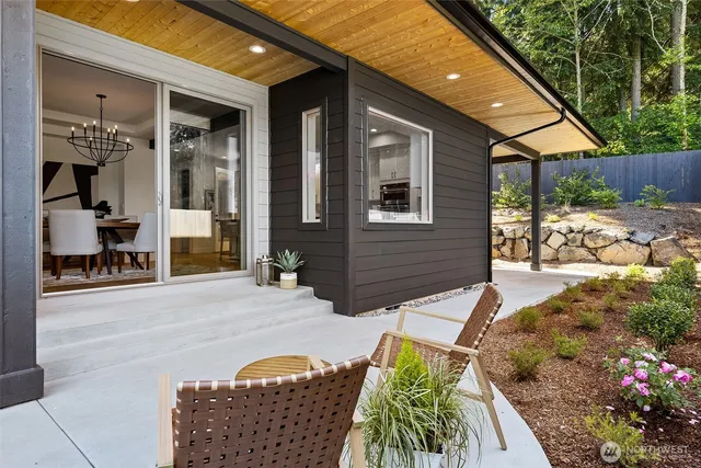 $1,499,000 | 710 Chris David Drive, Steilacoom, WA 98388