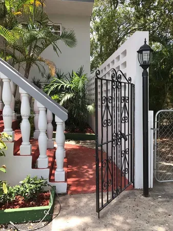 $2,200 | 13335 Arch Creek Road, Unit 4, North Miami, FL 33181