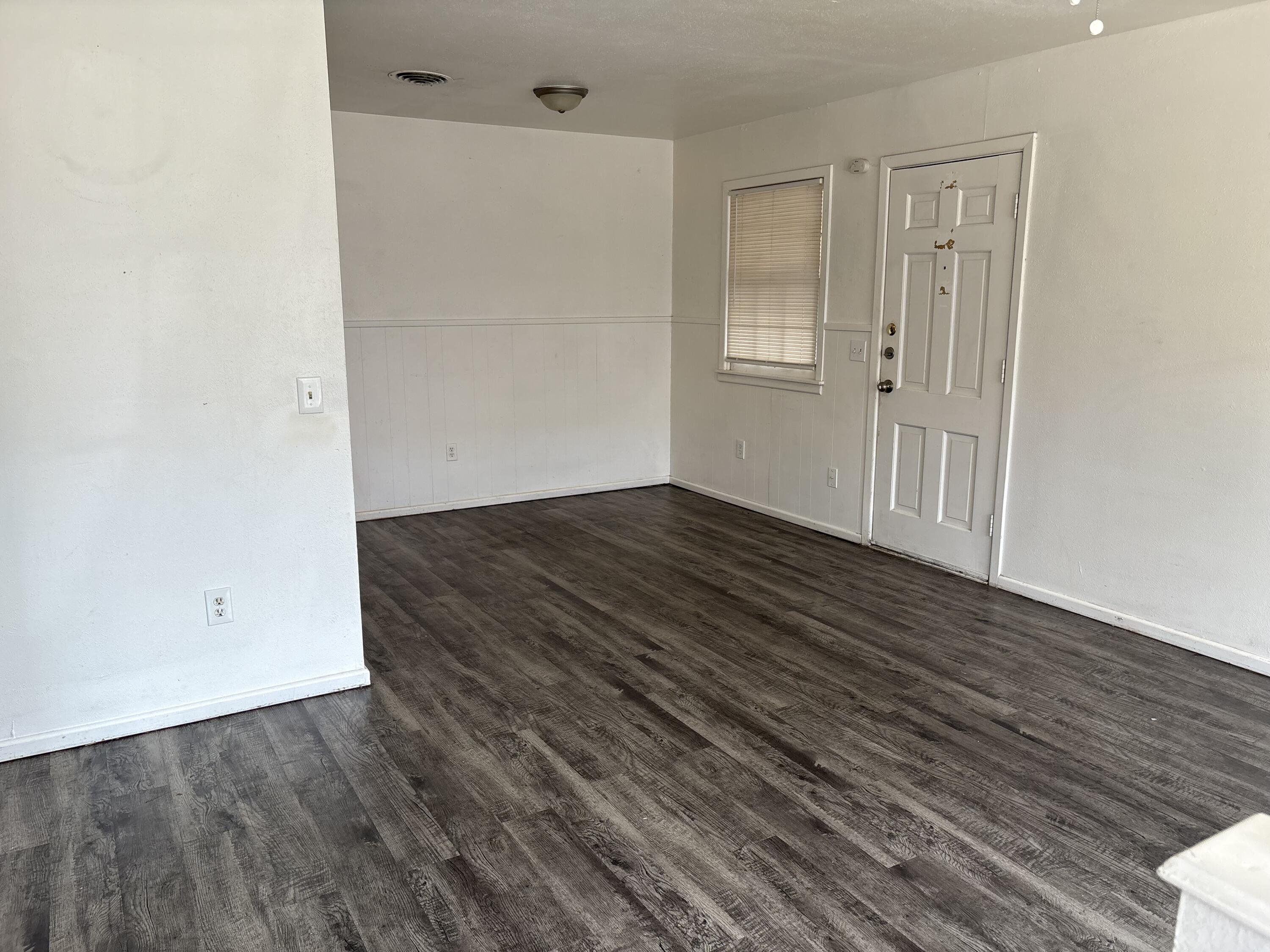 4203 50th Street, Unit D Lubbock, TX 79413 - Photo 2 of 4 79443484389__7B322B20-8779-4737-B164-C2B