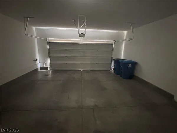 $1,995 | 802 Spring Estates Avenue, North Las Vegas, NV 89086