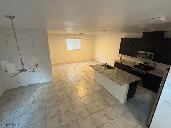 $1,995 | 802 Spring Estates Avenue, North Las Vegas, NV 89086
