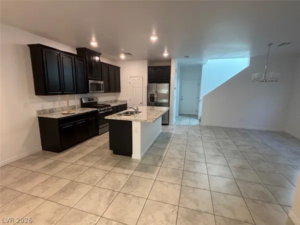 $1,995 | 802 Spring Estates Avenue, North Las Vegas, NV 89086