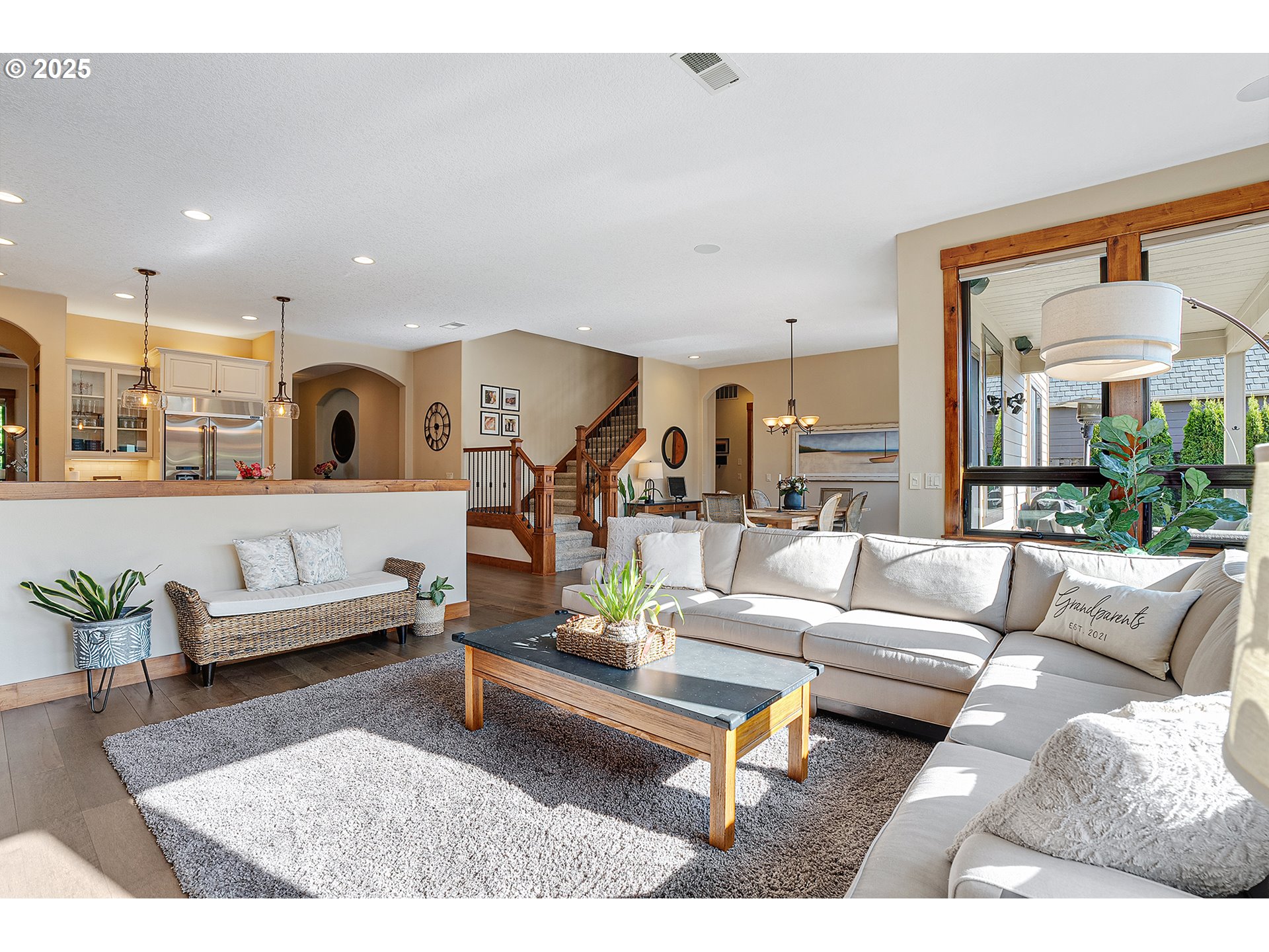 2760 Ridge Lane West Linn, OR 97068 - Photo 16 of 45 Great Room