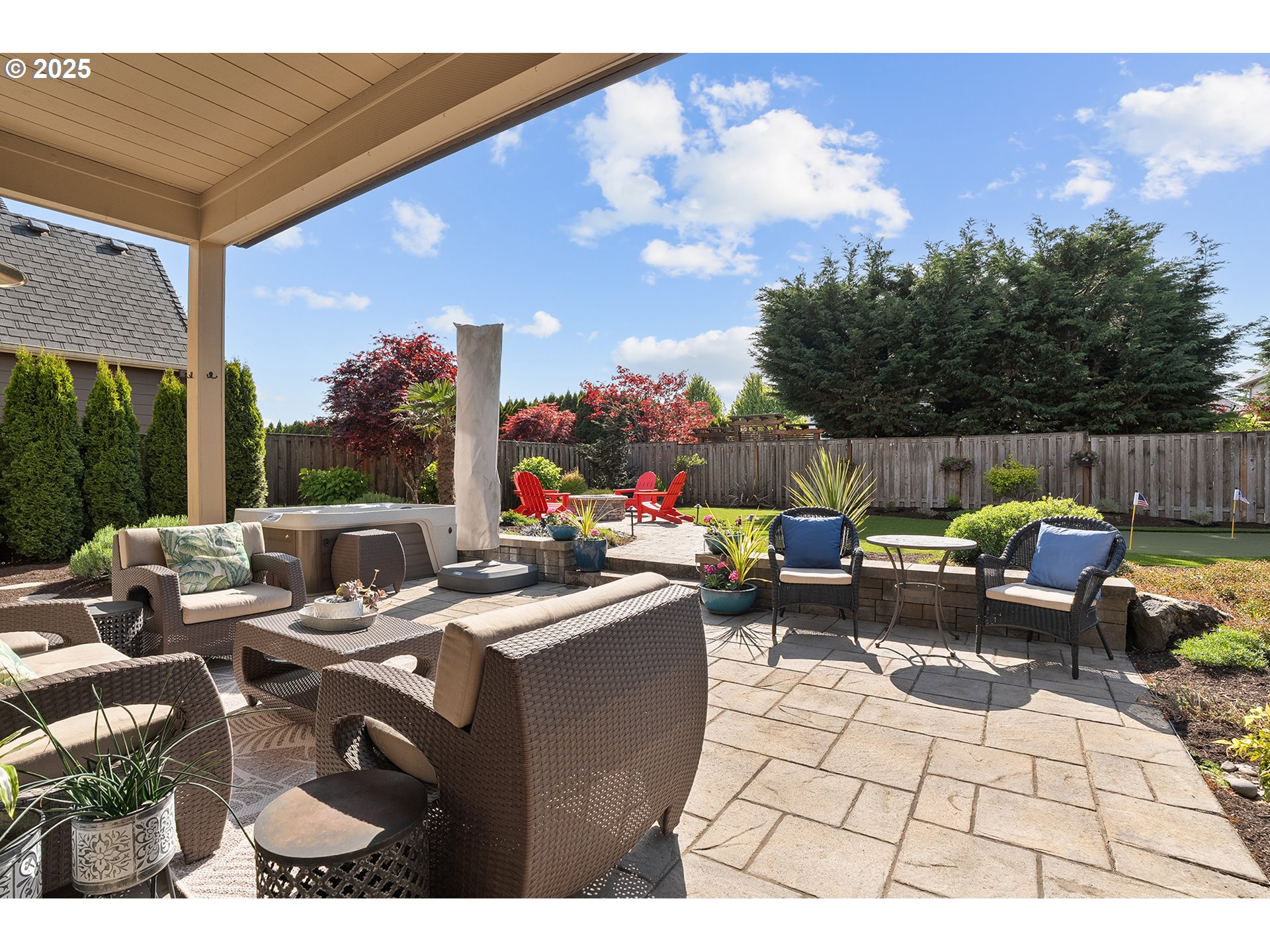2760 Ridge Lane West Linn, OR 97068 - Photo 34 of 45 Covered Patio