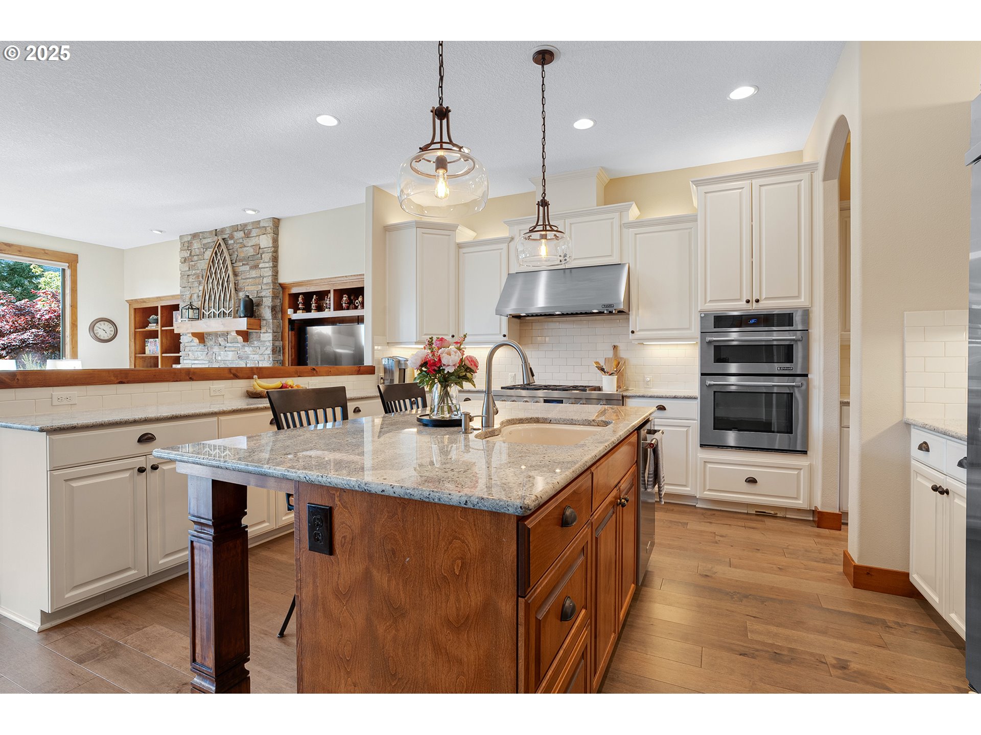 2760 Ridge Lane West Linn, OR 97068 - Photo 10 of 45 Kitchen