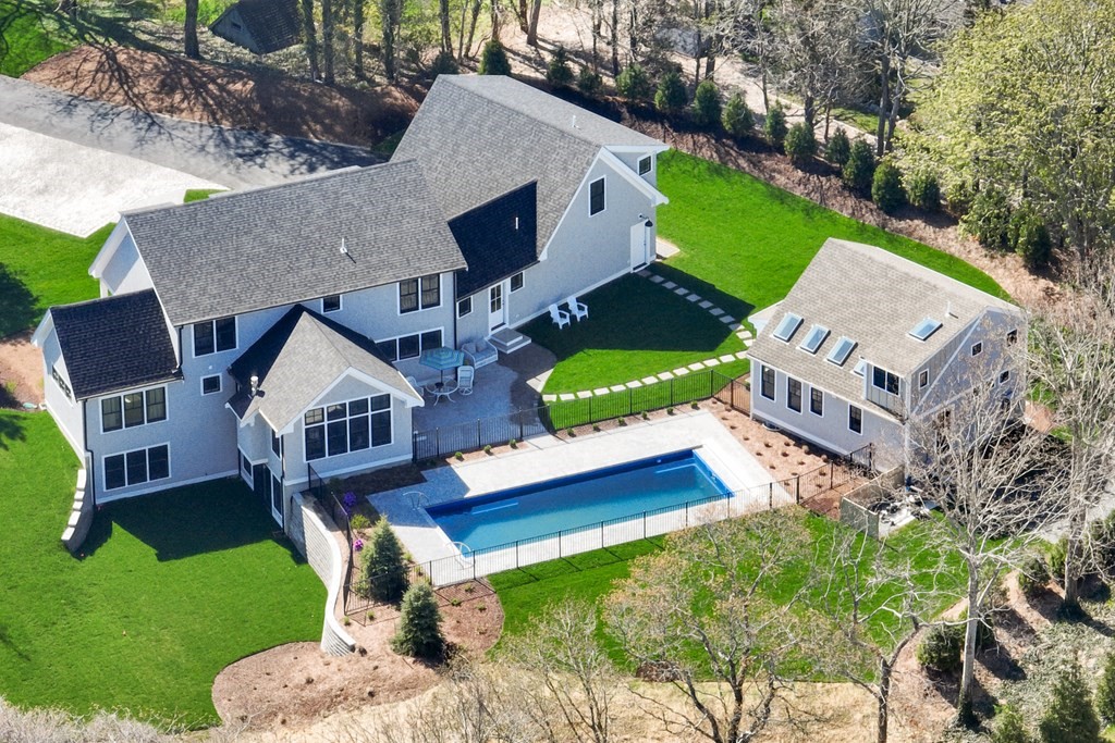 264 Tonset Road Orleans, MA 02653 - Photo 4 of 42 Gallery Image 4
