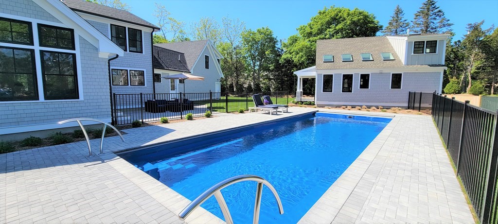 264 Tonset Road Orleans, MA 02653 - Photo 5 of 42 Gallery Image 5